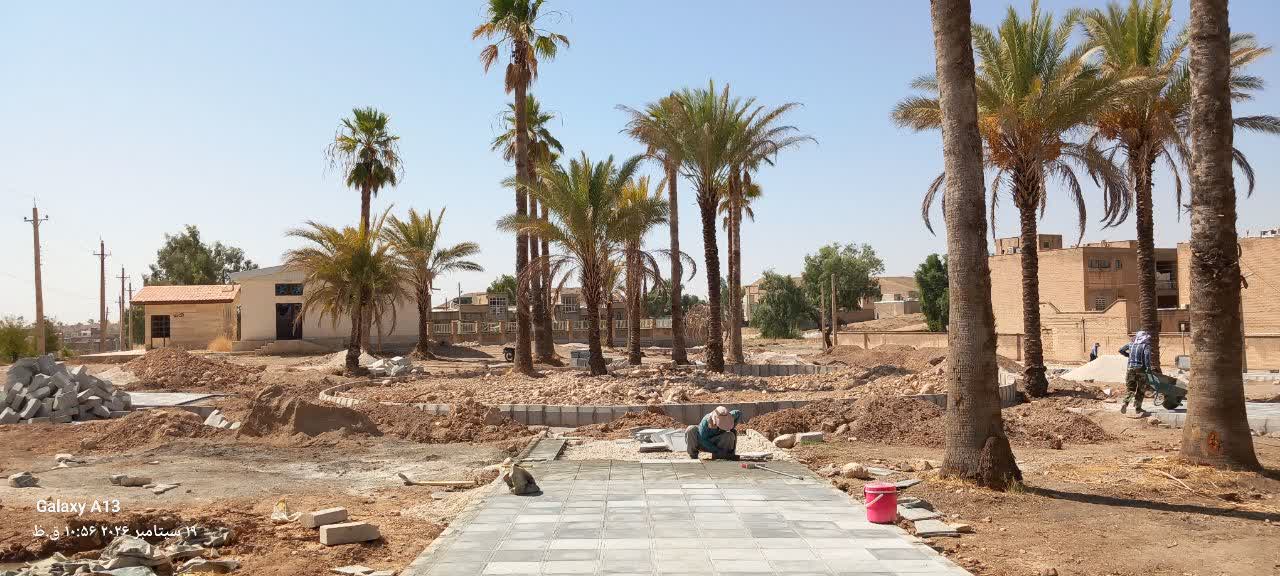 ادامه بازسازی پارک کودک